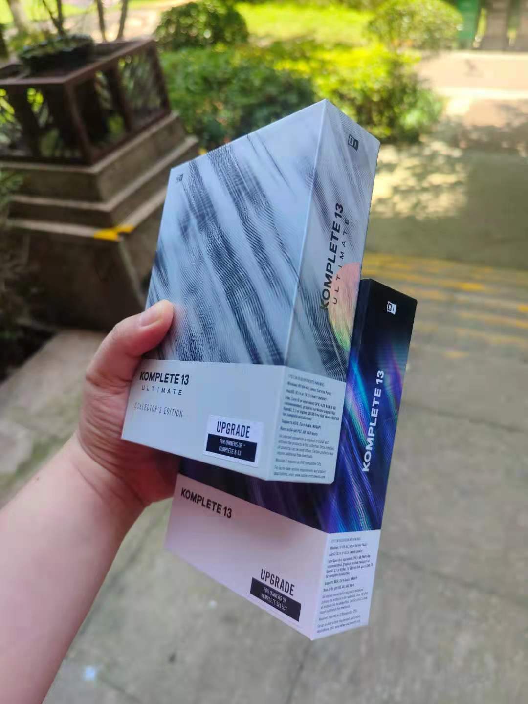 Komplete 13 与 Komplete 13 CE 开箱展示 2.jpg Komplete 13 与 Komplete 13 CE 开箱展示 2.jpg